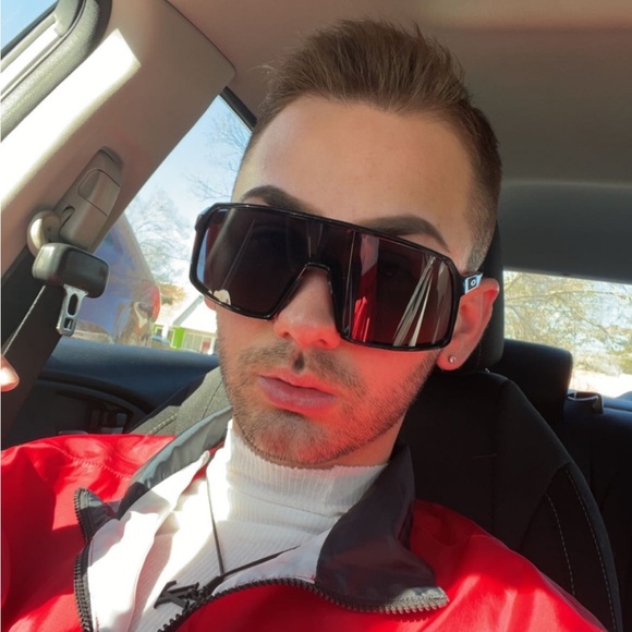 Oakley Sutro Sunglasses OO9406 - Picture 2 of 3